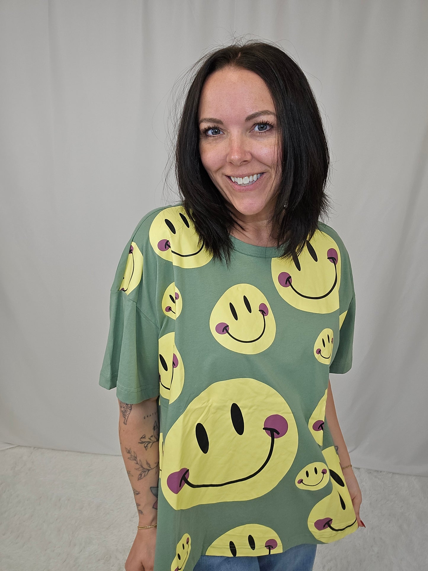 Stella Smiley Tee