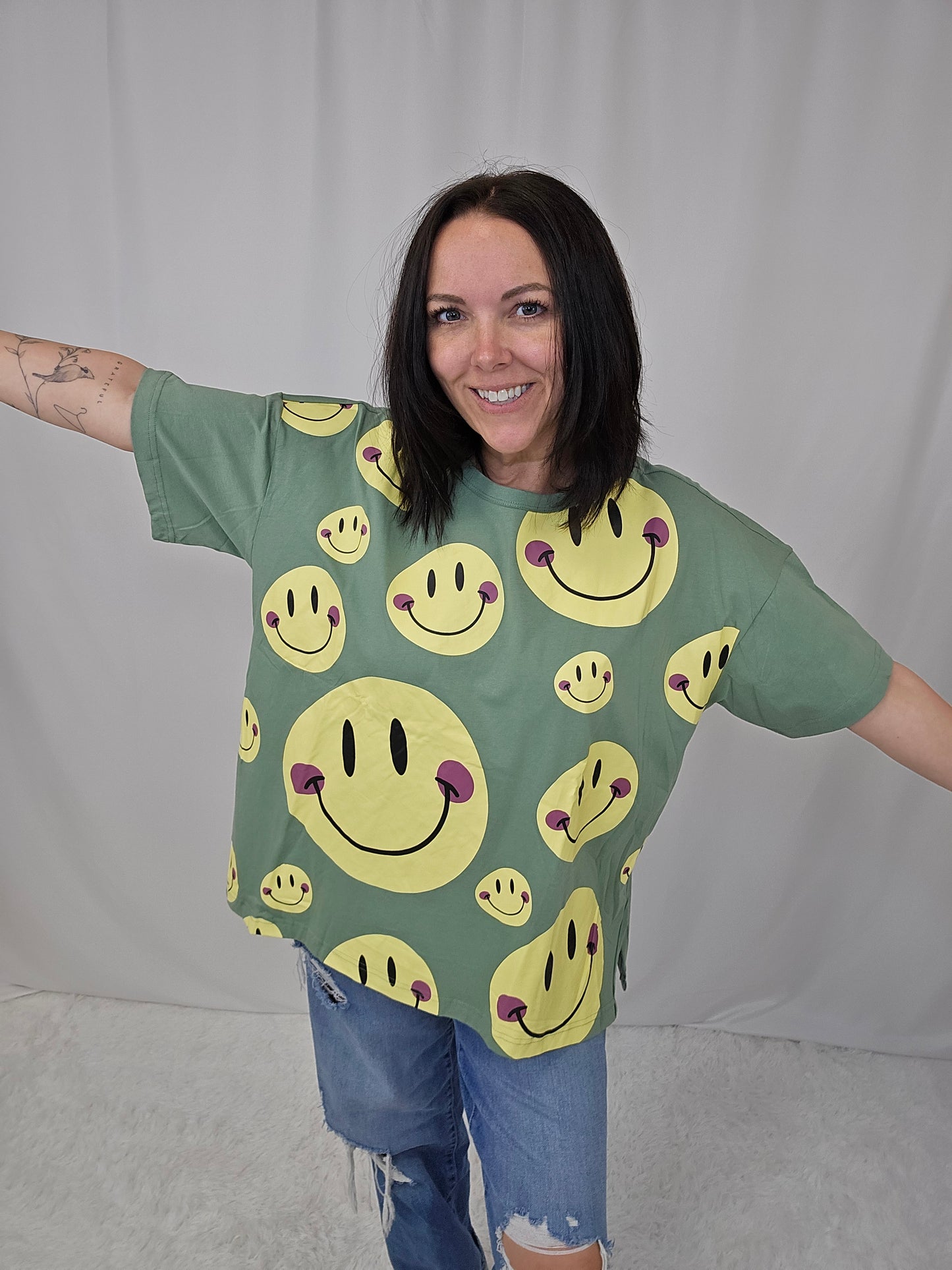 Stella Smiley Tee