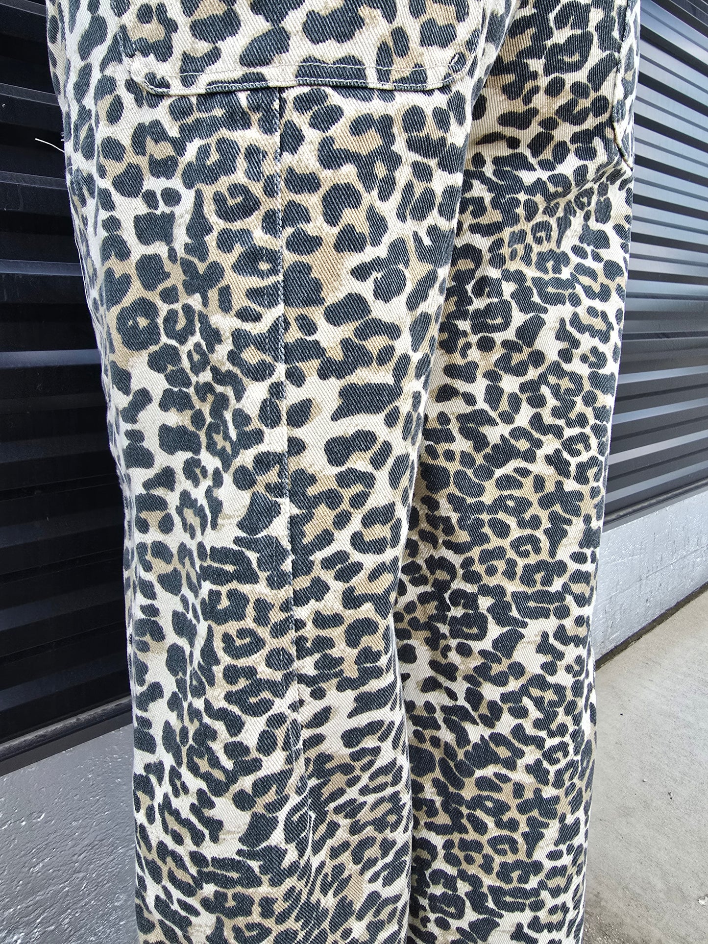 Lyric Leopard Drawstring Pant