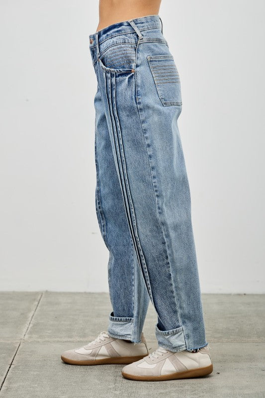 Pleated Barrel Jeans