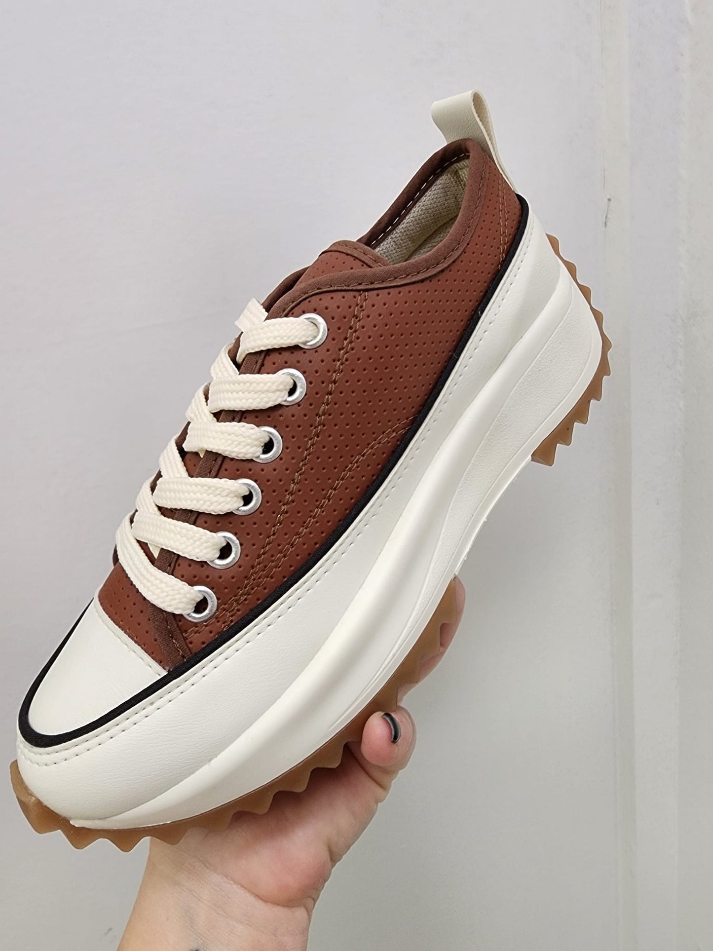 Fenix Brown Sneaker - Sale