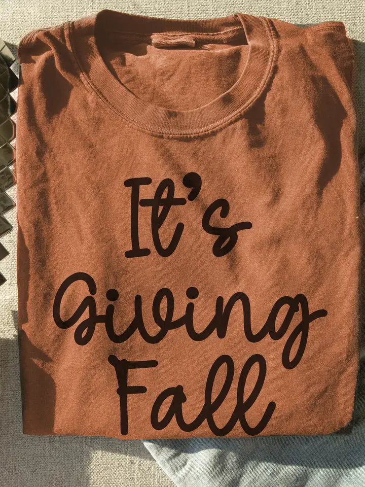 It's Giving Fall Tee