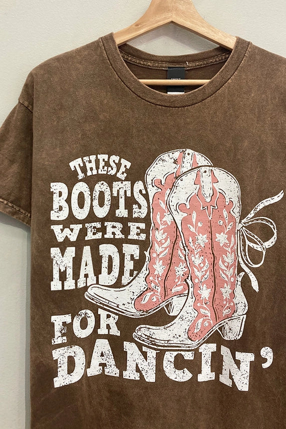 Boots Dancin' Tee