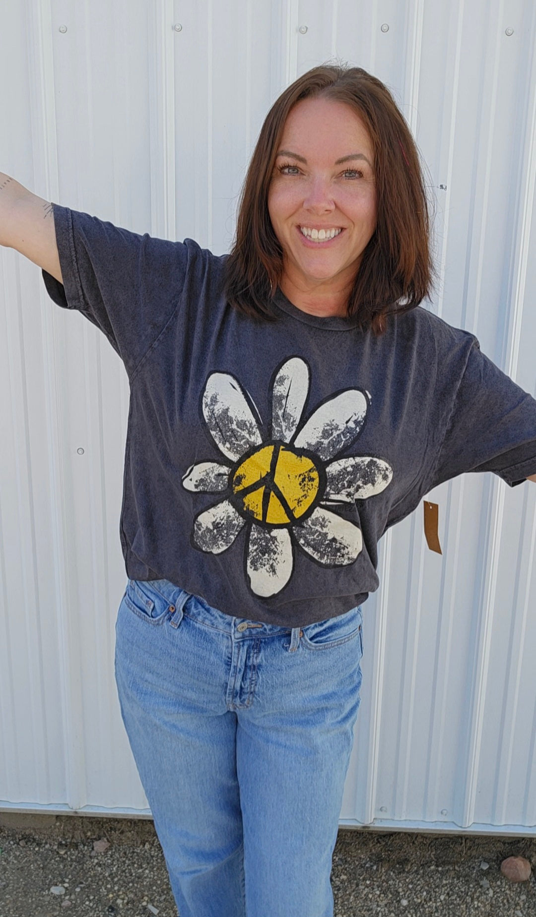 Vintage Daisy Tee