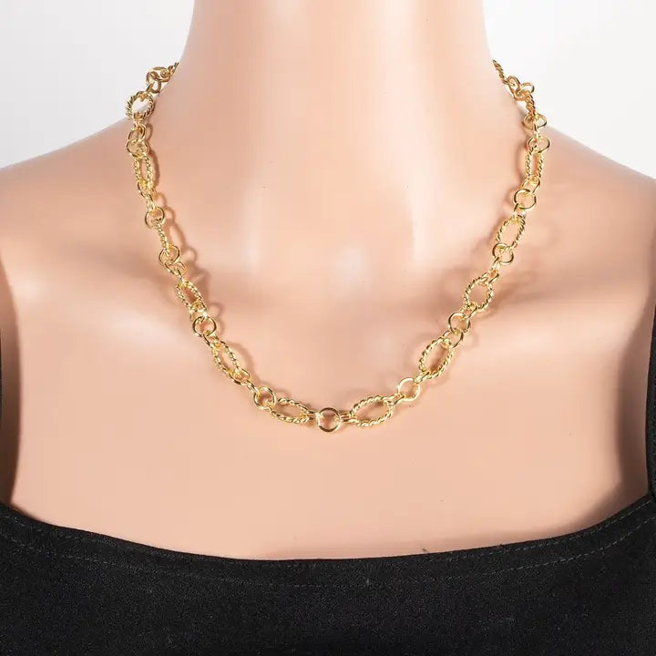 Twisted Oval Necklace