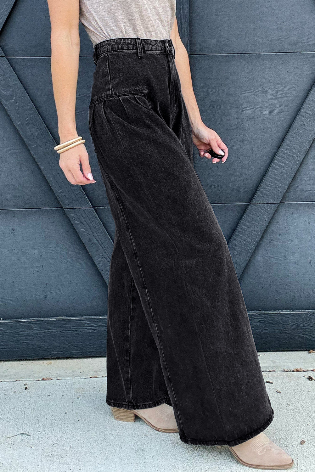 Pleated Wide Leg Denim Pant