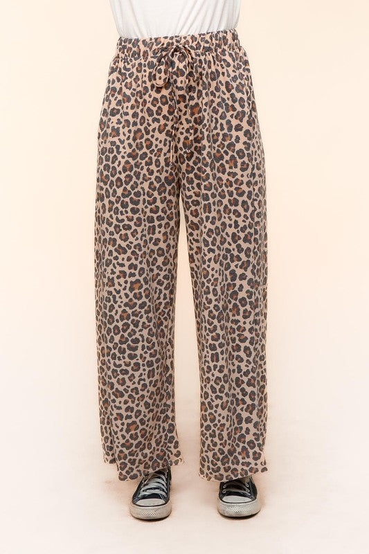 Livia Leopard Pant
