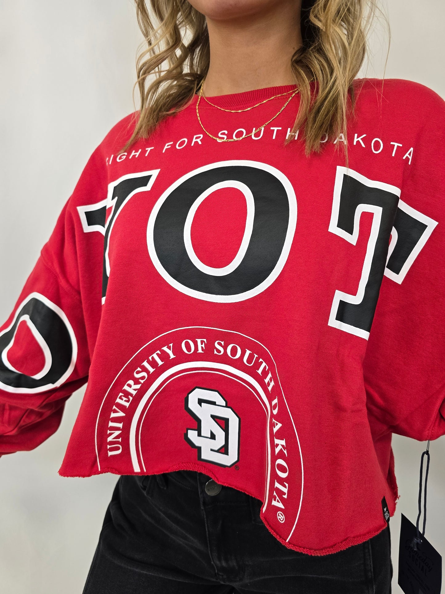Coyotes Crop Crewneck