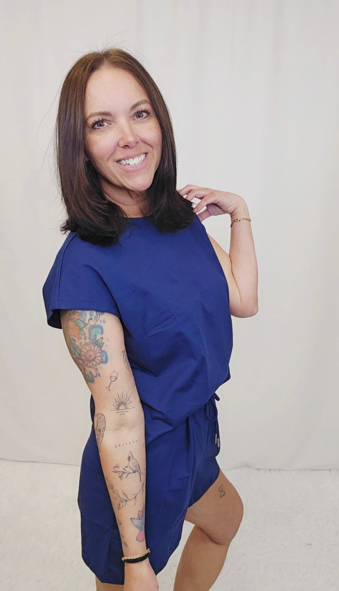 Megan Navy SET