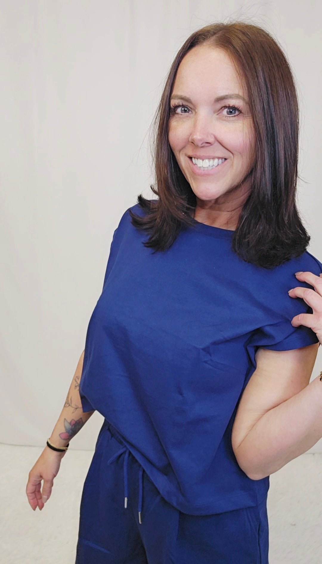 Megan Navy SET