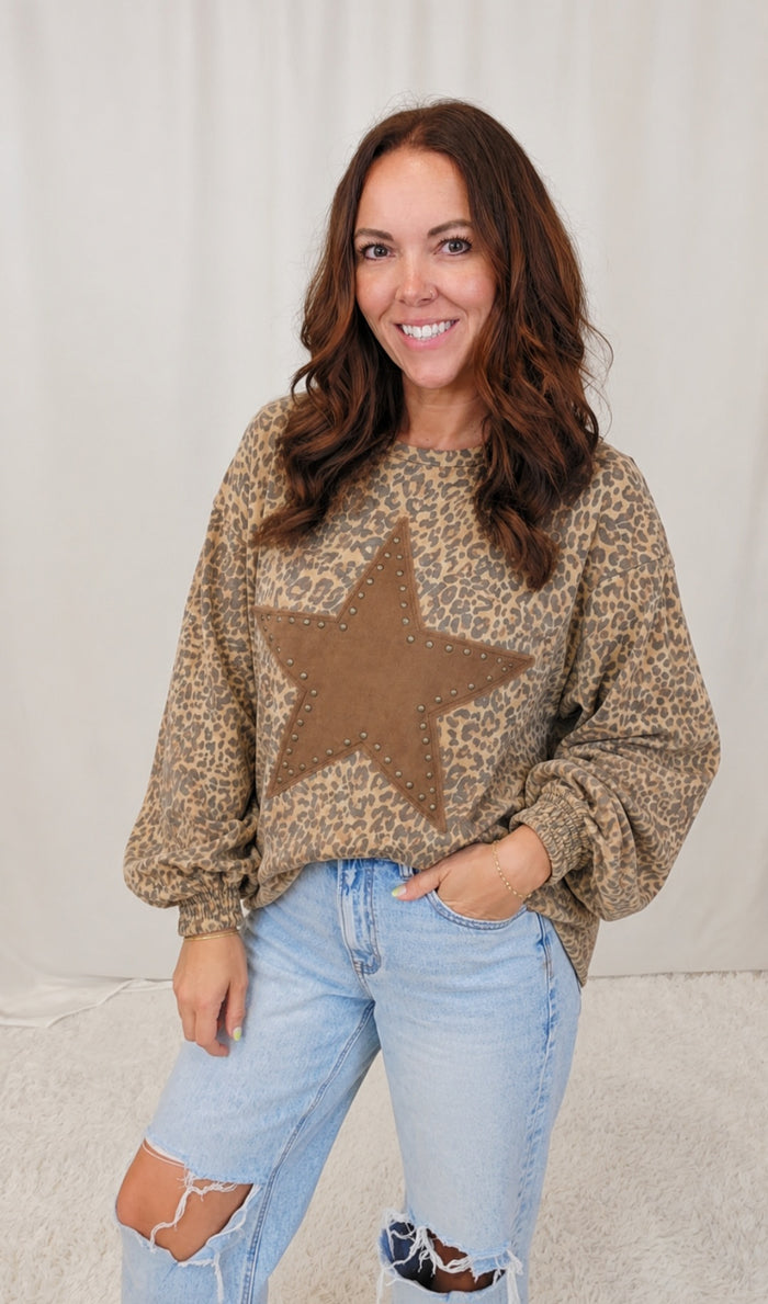 Sandy Leopard Pullover