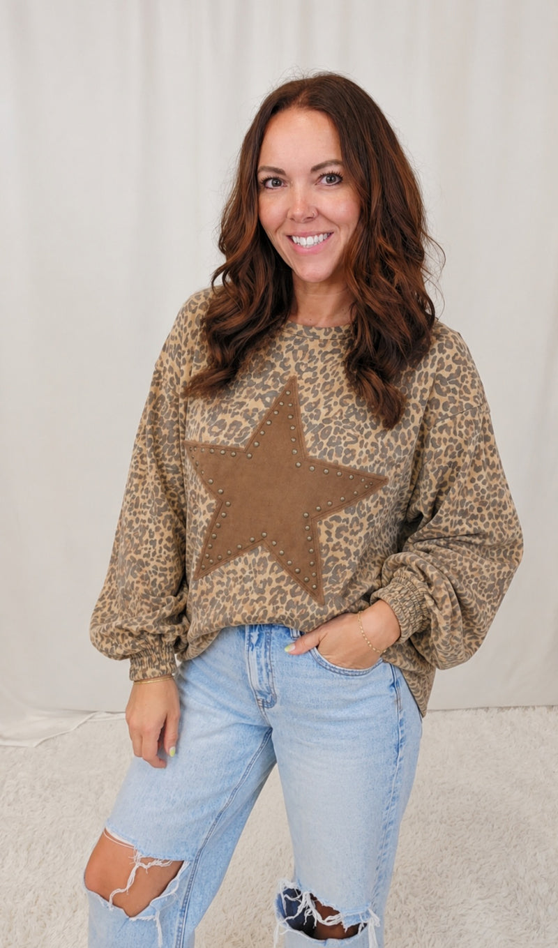 Sandy Leopard Pullover