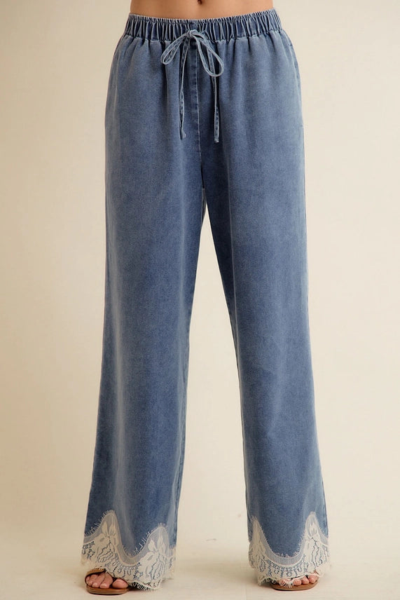 Lainey Lace Jean